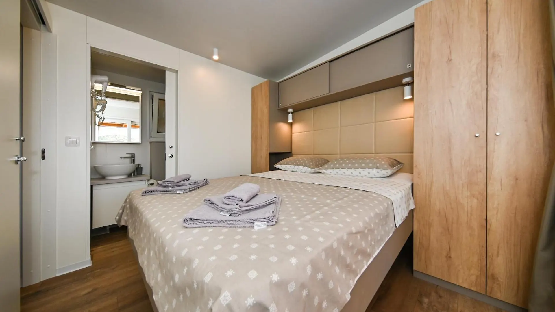 Kamp Oaza Lucica Hotel Drage Campsite